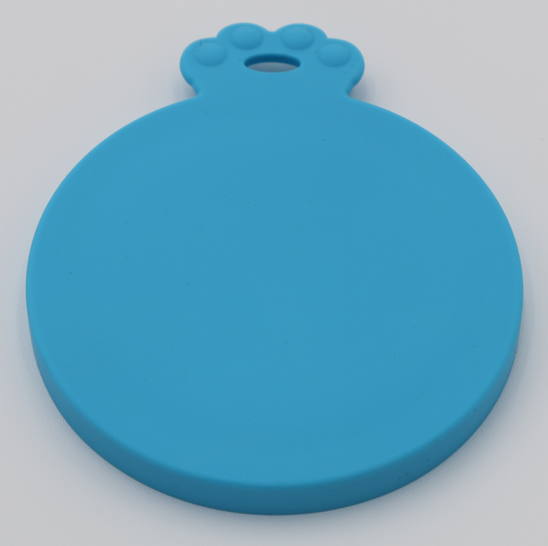 Blue food-grade silicone lids for pet food cans airtight flexible universal fit, top view