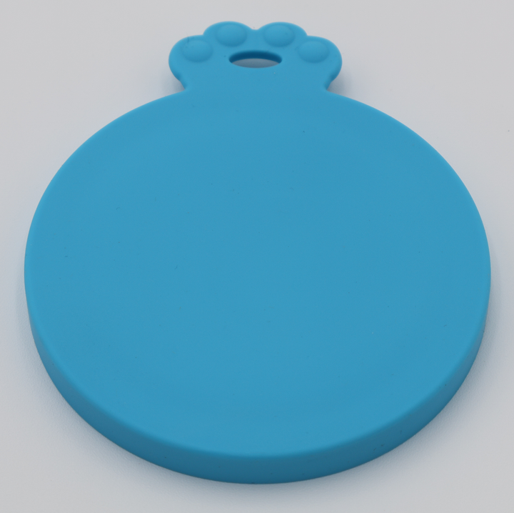 Blue food-grade silicone lids for pet food cans airtight flexible universal fit, top view