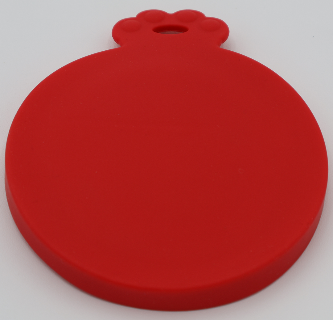 Red food-grade silicone lids for pet food cans airtight flexible universal fit, top view
